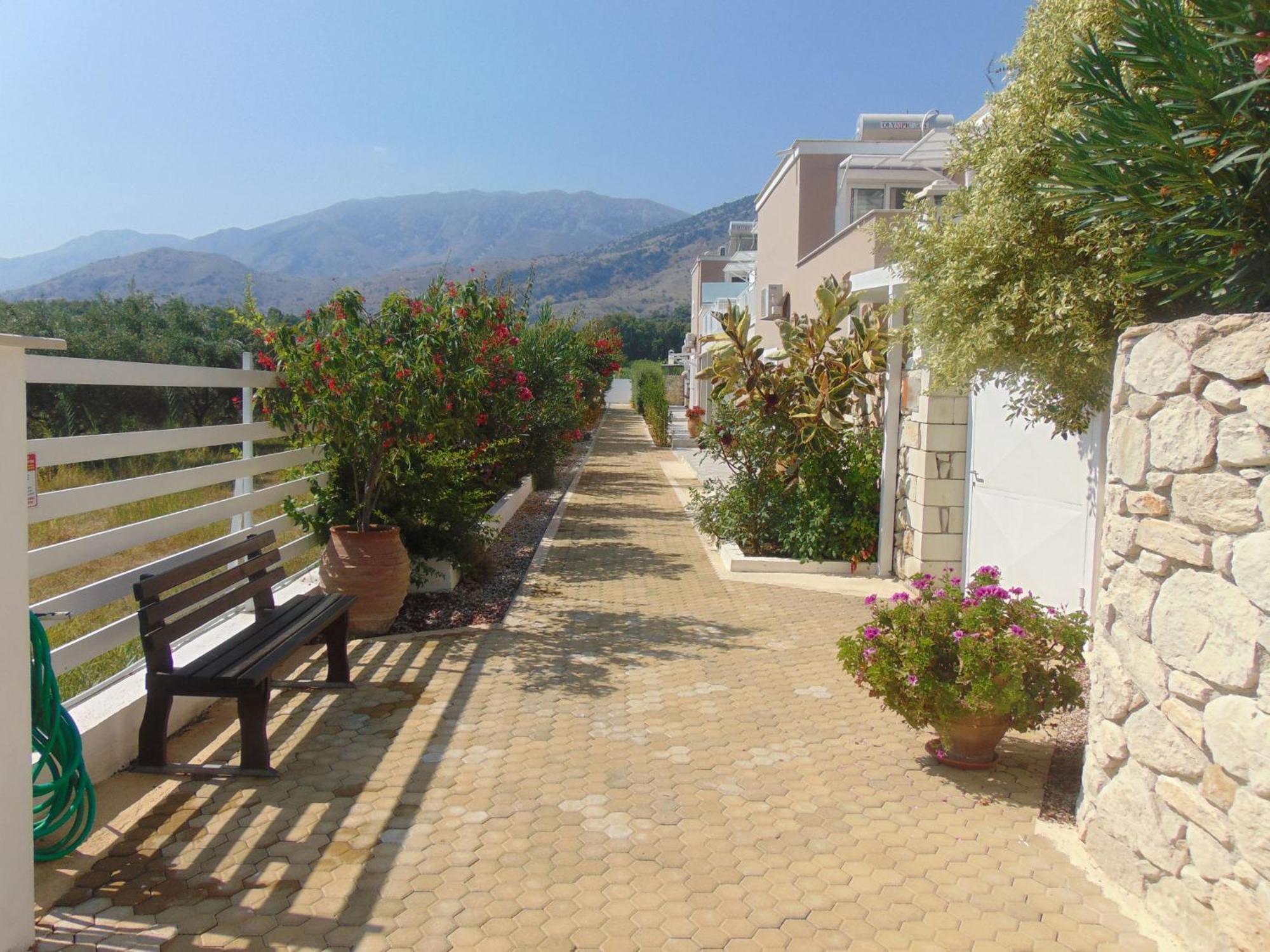 Villa Campos- Less Than 5-Min Walk To Kalivaki Beach 게오르기우폴리스 외부 사진