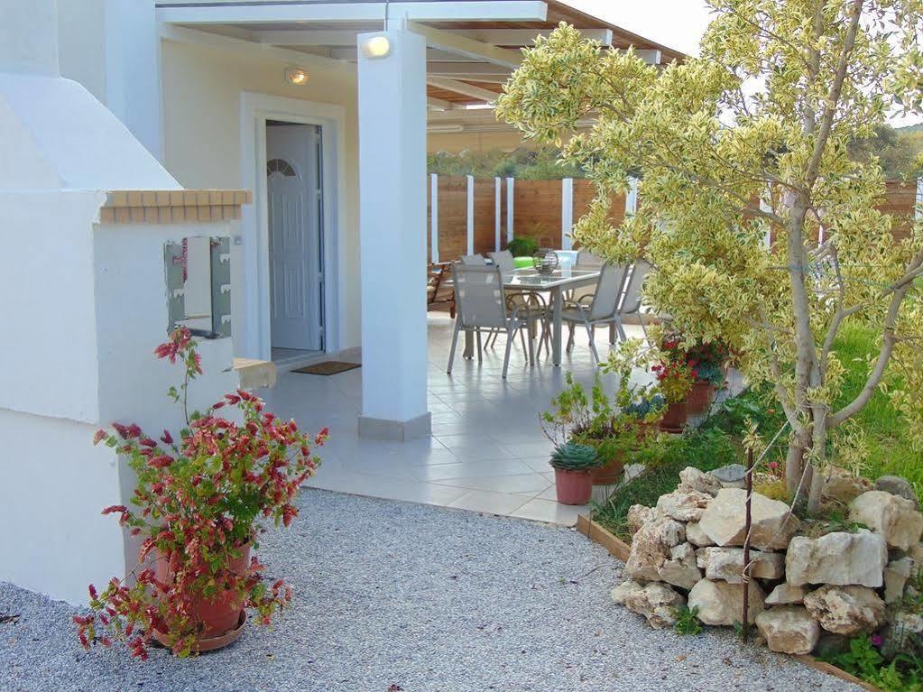 Villa Campos- Less Than 5-Min Walk To Kalivaki Beach 게오르기우폴리스 외부 사진