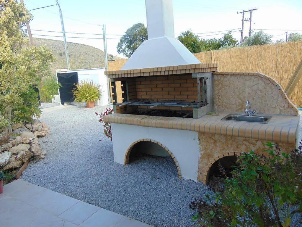 Villa Campos- Less Than 5-Min Walk To Kalivaki Beach 게오르기우폴리스 외부 사진