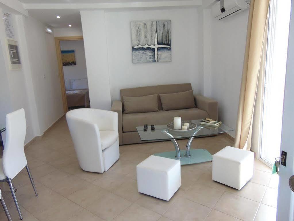 Villa Campos- Less Than 5-Min Walk To Kalivaki Beach 게오르기우폴리스 외부 사진